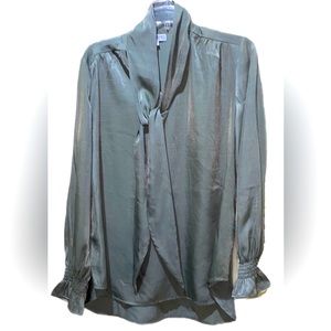 RETRO THREADS MOSS GREEN SATINY TIE BLOUSE LONG SLEEVES SZ M